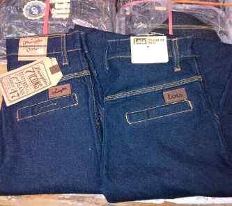 Ready celana jeans murah (Lois, Levi's, Wrengler)