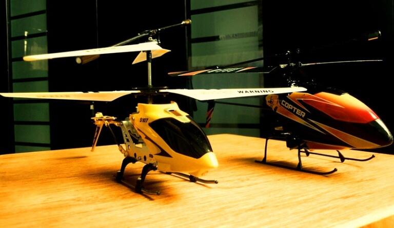 Foto Koleksi RC Helicopter dan Quadcopter