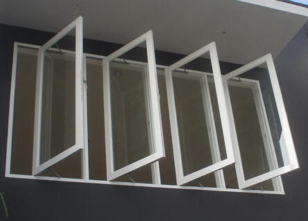 KUSEN PINTU DAN JENDELA PARTISI KACA UPVC RUMAH MINIMALIS MODERN TERBARU