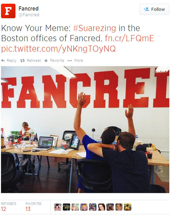 Penularan aksi suarez di twitter #Suarezing