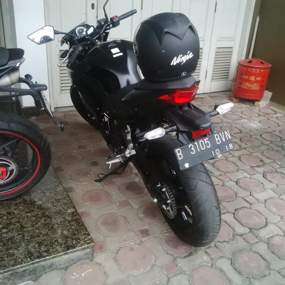 Ninja Naked 250 2013 Hitam