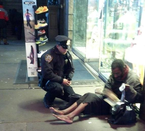 Foto-foto yang Menggugah Jiwa Kemanusiaan Agan