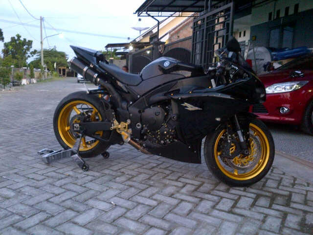 YAMAHA R1 2011 (Cbr600,Cbr1000.Zx10.zx6.Ducati) Masuk Gan