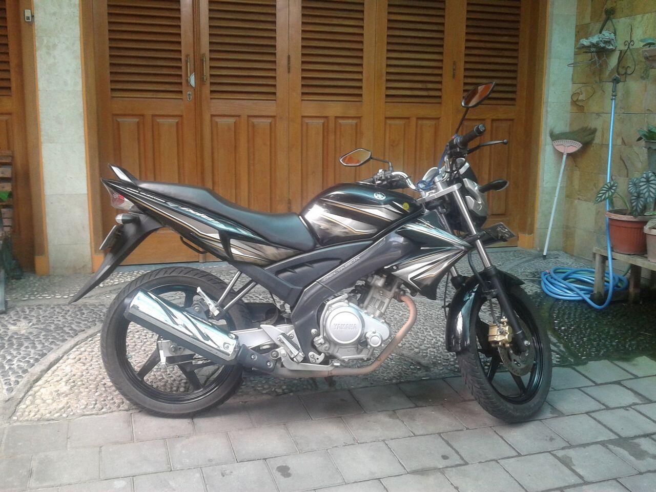 Yamaha Vixion Hitam 2011 Full Ori