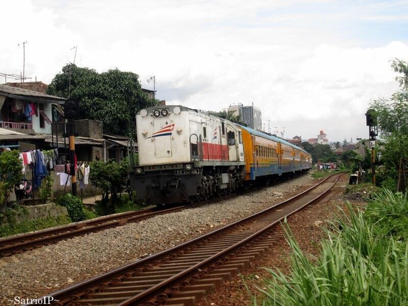 &#91;Pemerintah Galau&#93;Pemerintah Larang Tarif Kereta Ekonomi Naik, Ini Respons KAI