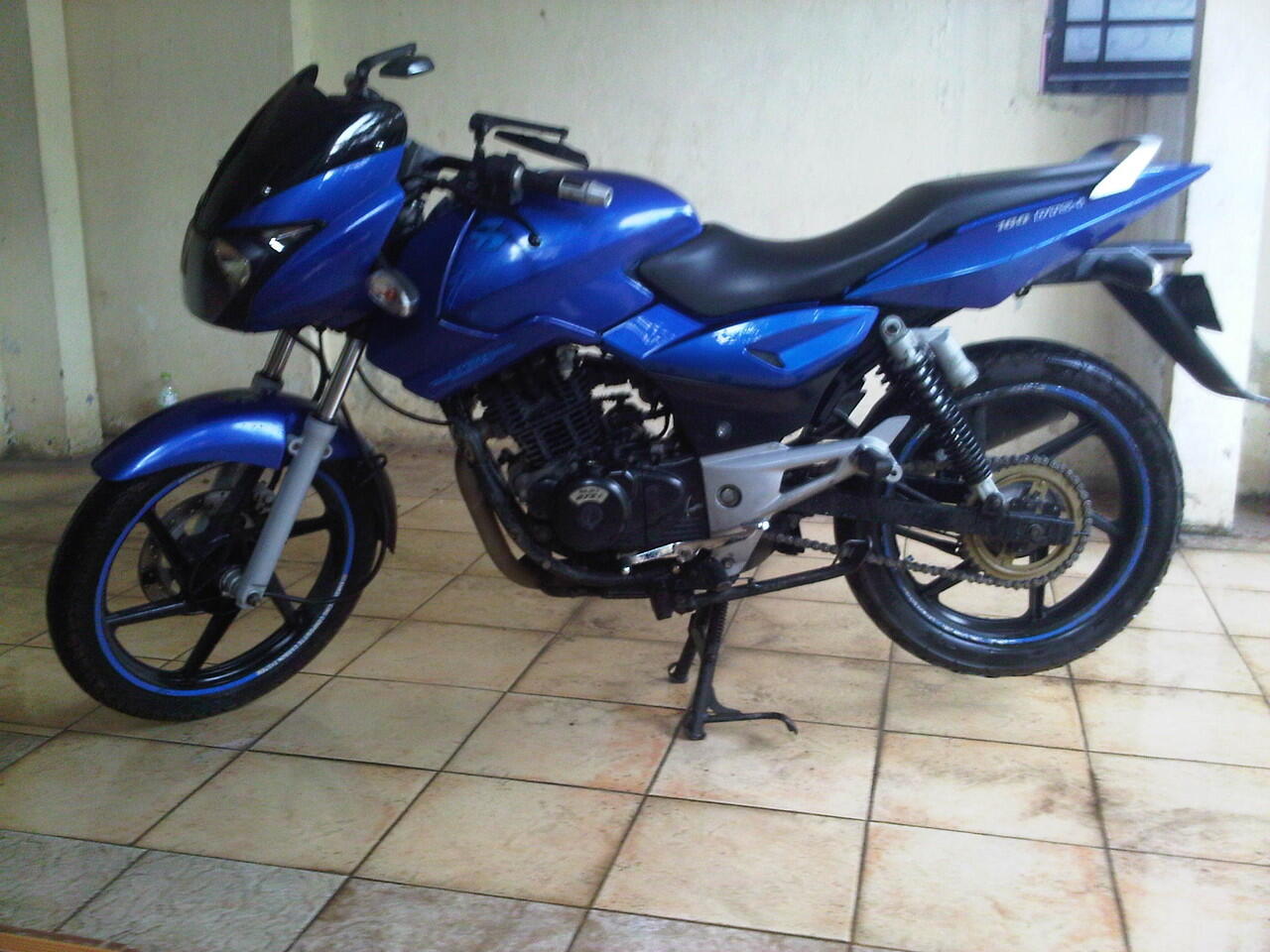 dijual Bajaj Pulsar 180 tahun 2009 murah