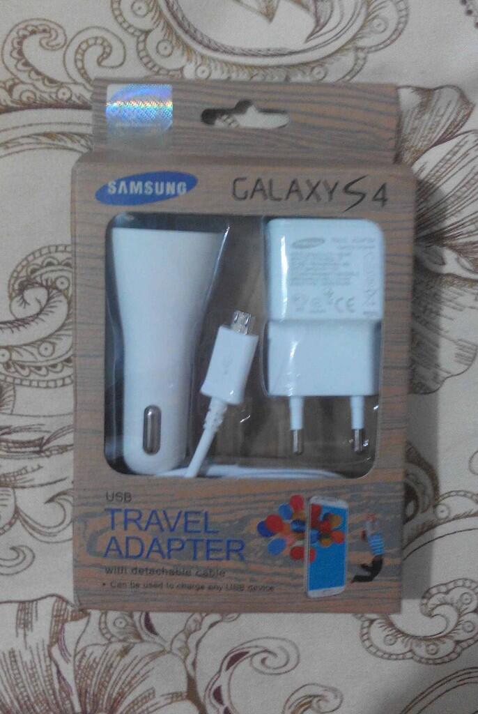 JUAL ACCESORIES HP BANYAK MACAMNYA BATERE HP JUGA ADA COBA LIAT GAN!!