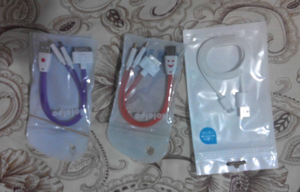 JUAL ACCESORIES HP BANYAK MACAMNYA BATERE HP JUGA ADA COBA LIAT GAN!!