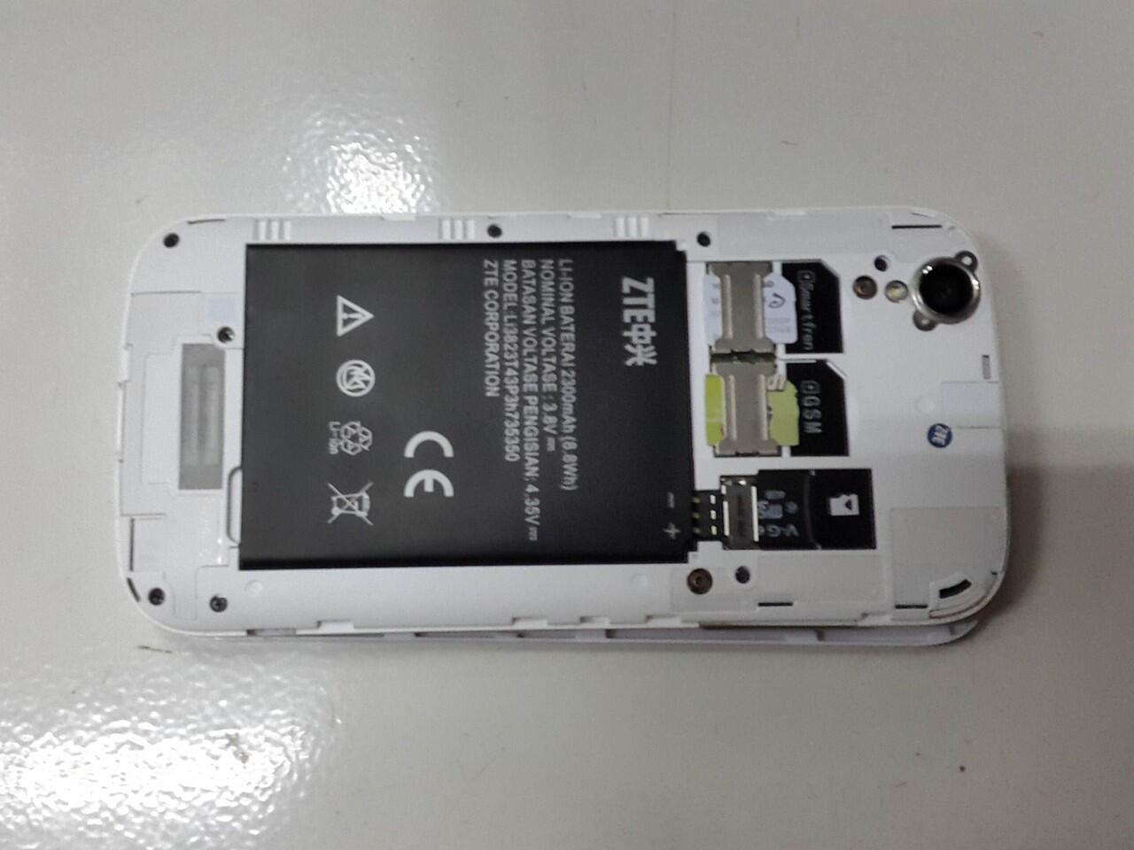 Smartfren Andromax V gen 1