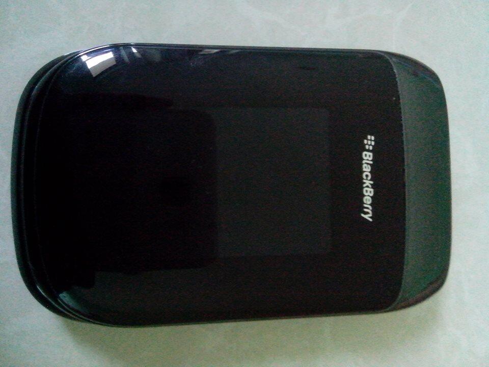 Blackberry Style 9670 + full paket