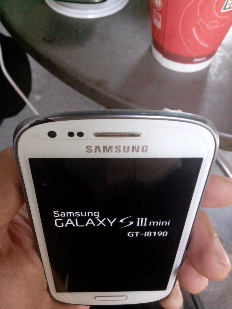 Dijual cepat SAMSUNG S3 Mini putih
