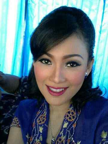 MAKEUP ARTIST WISUDA YOGYAKARTA