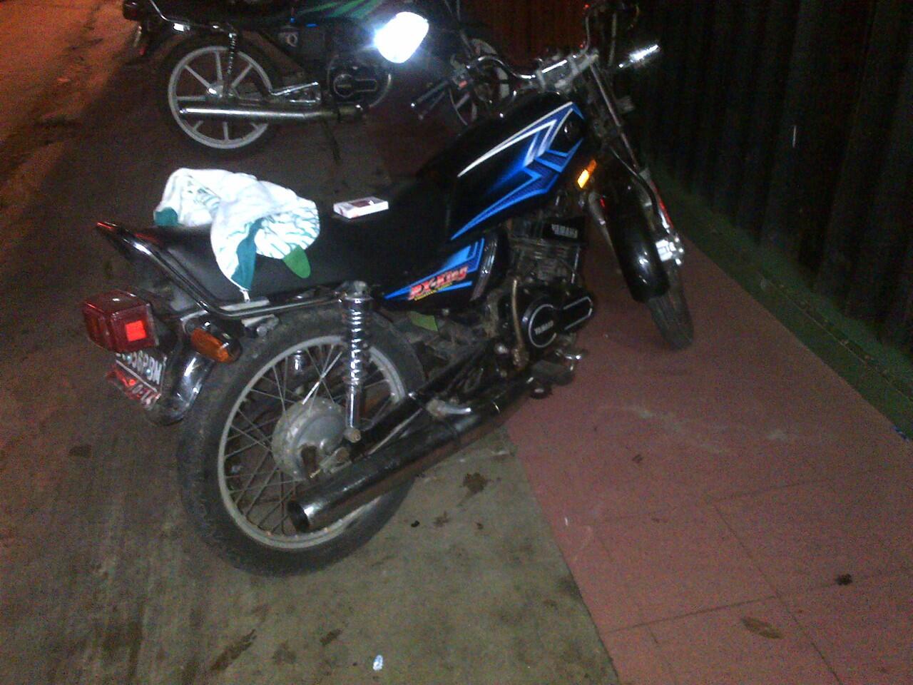 rx king 04 hitam biru