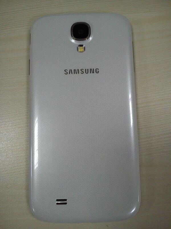 Samsung Galaxy S4 WHITE