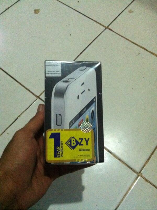 Iphone 4g cdma 16gb white mulus garansi berrindo murah 2jt pass