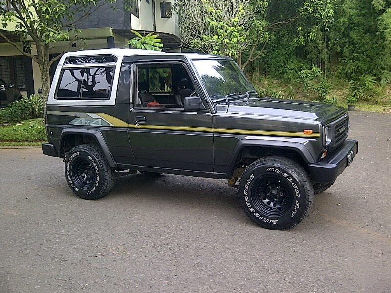 Terjual DAIHATSU TAFT ROCKY 1994 4X4 AKTIF MULUS ISTIMEWA 