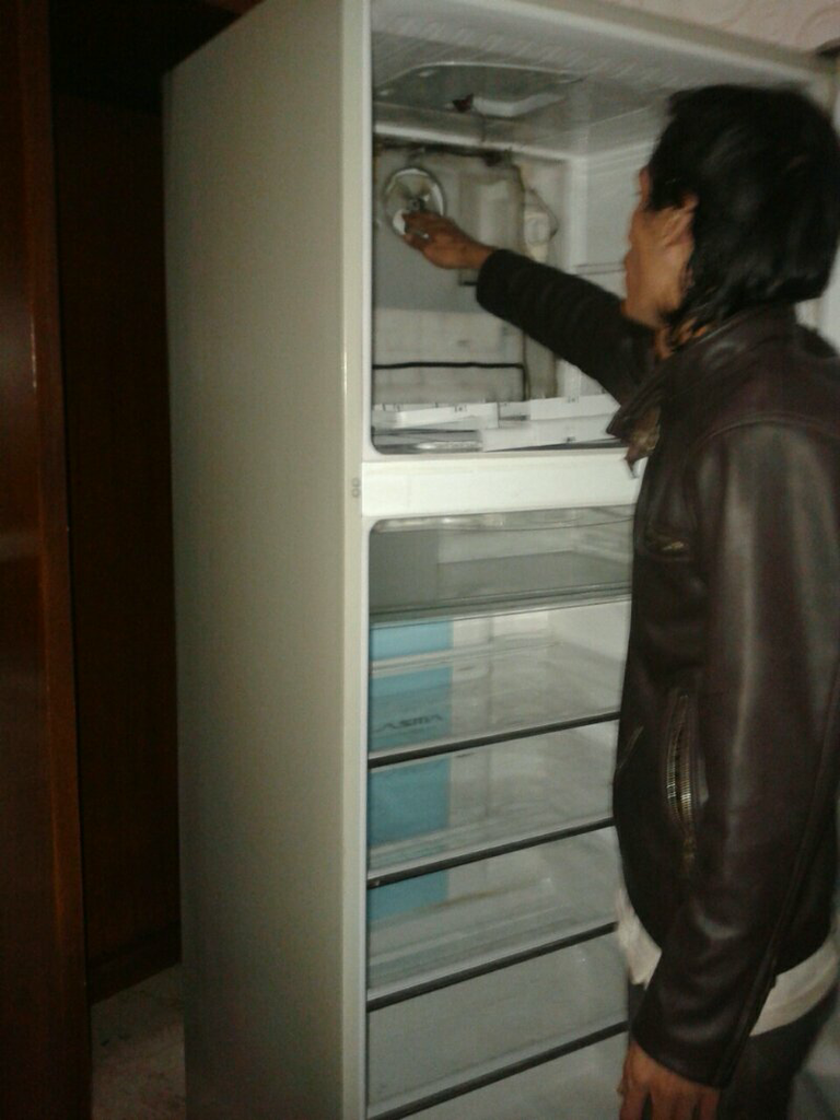 SERVICE MESIN CUCI, KULKAS, DISPENSER