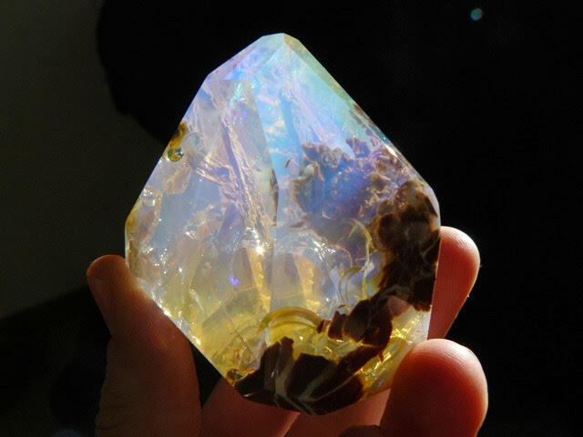 Ini Gan ,&quot; OPAL &quot;,Batu Permata Cantik Yang kaya Warna !