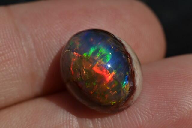 Ini Gan ,&quot; OPAL &quot;,Batu Permata Cantik Yang kaya Warna !