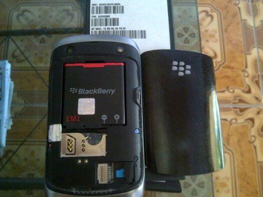 Blackberry 9360 Apollo Segel Pin Cantik