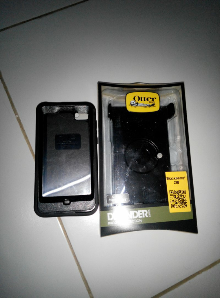 Sale Blackberry Z10 eks pribadi bonus case otterbox
