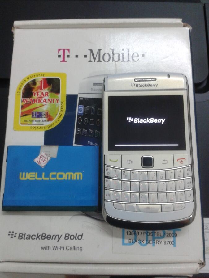 Dijual Blackberry Bold 9700 Onyx 1 + Baterai Wellcomm