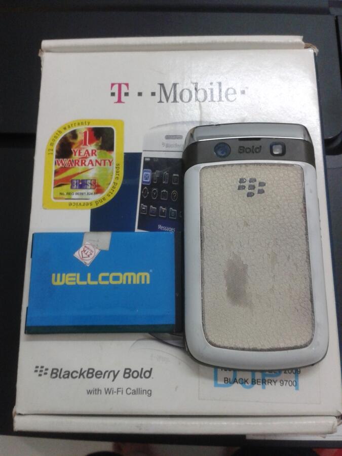 Dijual Blackberry Bold 9700 Onyx 1 + Baterai Wellcomm
