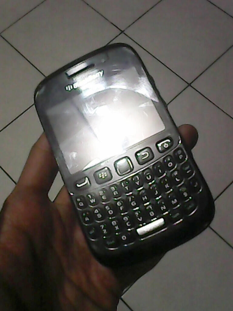 Blackberry Curve alias Davis Bandung