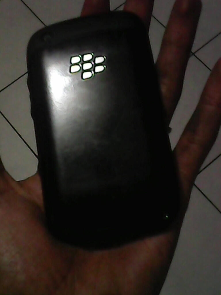 Blackberry Curve alias Davis Bandung
