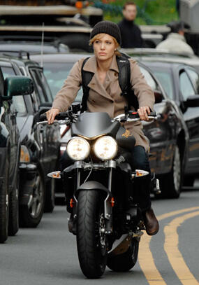 Aktor-aktor Hollywood yang Jarang Pakai Pemeran Pengganti