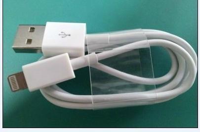 CABLE USB IPHONE 4/4S/5/5S 3 IN 1 UNIVERSAL ORIGINAL MURAH DIJAMIN !