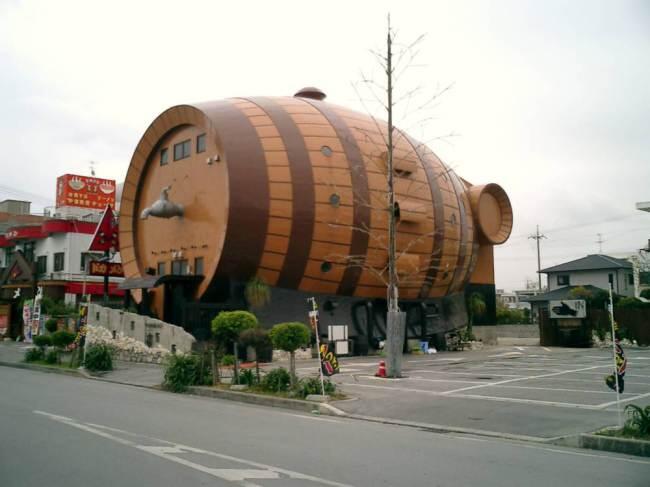 10 Restaurants Dengan Tempat Yang Unik &#91;Must See!&#93;