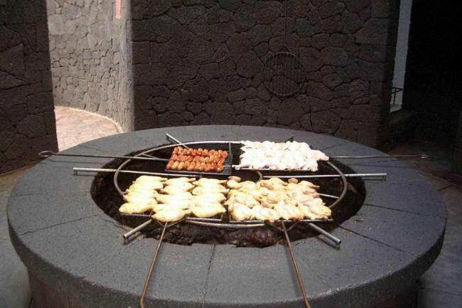 10 Restaurants Dengan Tempat Yang Unik &#91;Must See!&#93;