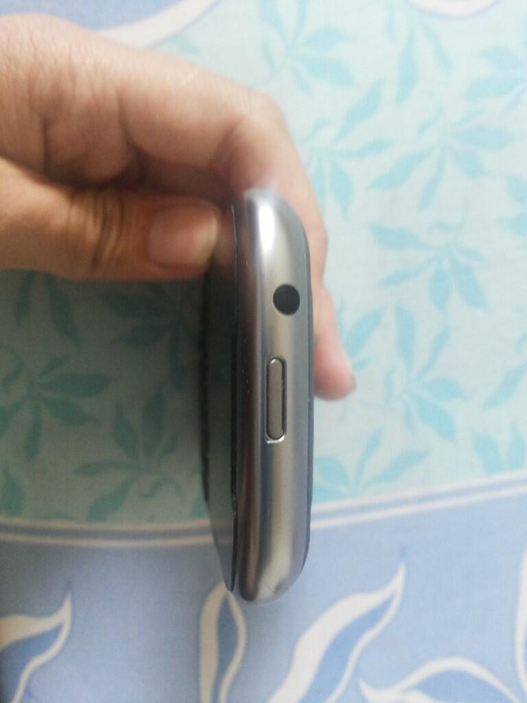 JUAL BB AMSTRONG / CURVE 9320 (MALANG)