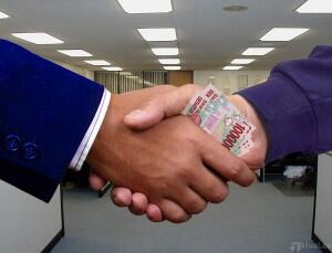 Pantaskah Penegak Hukum Seperti Ini?