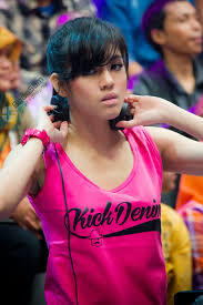 INI DJ WANITAA YANG GAK ADA GANTINYA DEH MENURUT ANE DI INDONESIA...UNAAAA