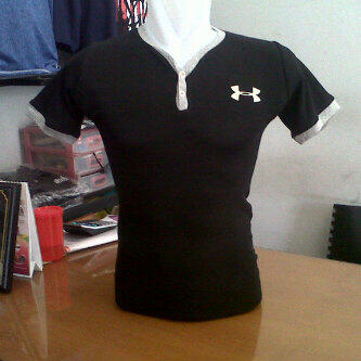Kaos Ketat Pria