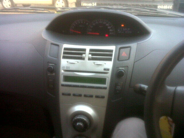 Dijual Toyota Yaris Tahun 2006