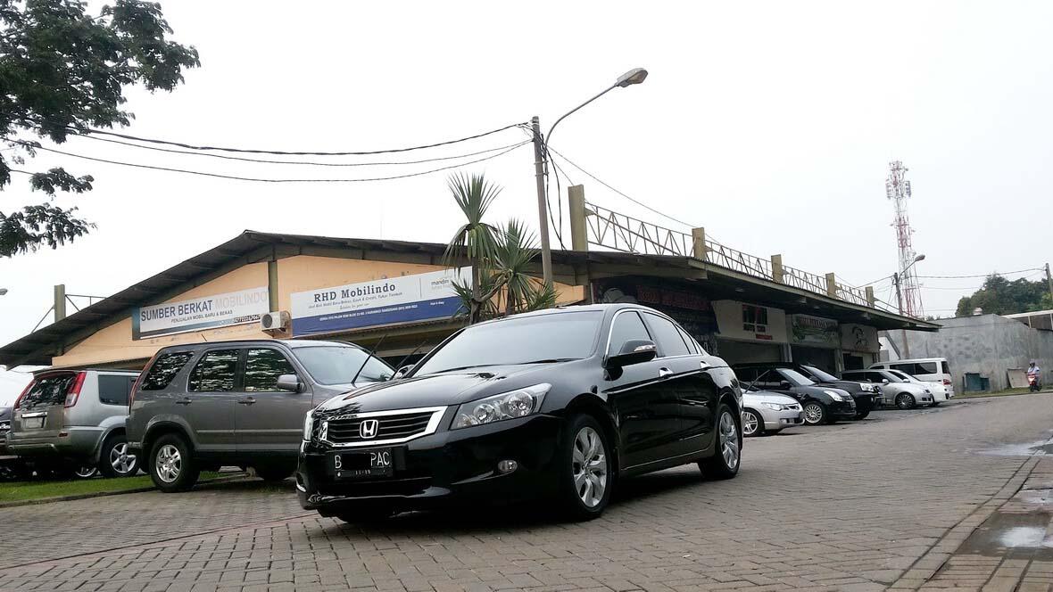 HONDA ACCORD 2.4 VTIL AT 2010 HITAM - KM Pendek Record