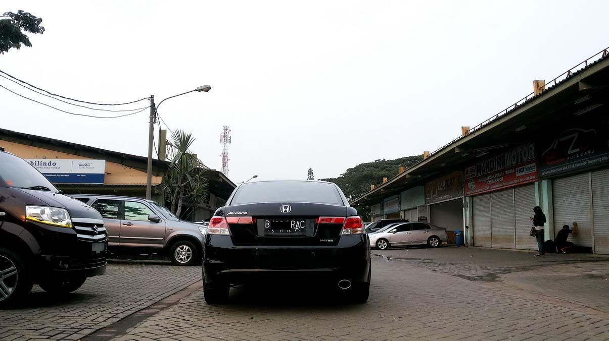 HONDA ACCORD 2.4 VTIL AT 2010 HITAM - KM Pendek Record