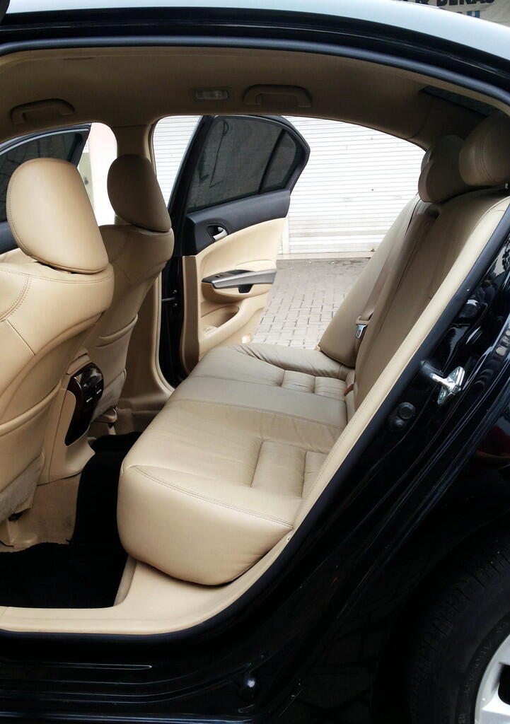 HONDA ACCORD 2.4 VTIL AT 2010 HITAM - KM Pendek Record