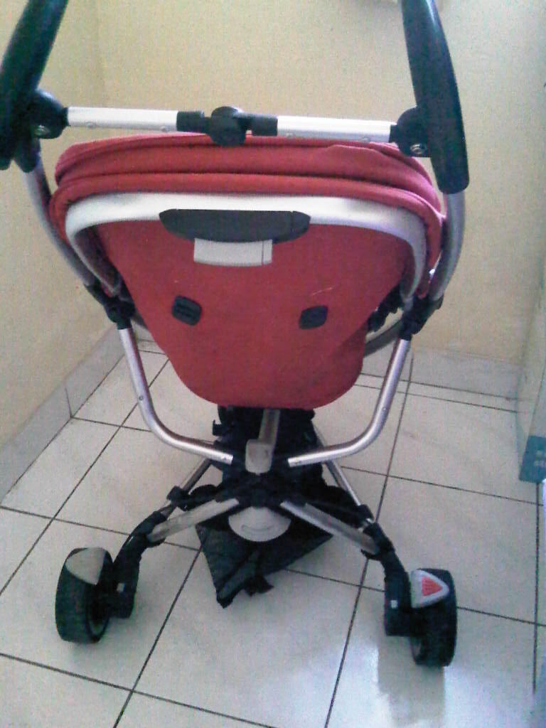 MURAH ! Stroller Quinny Z Extra 2011 Merah Bonus Car Seat Britax ukuran Toddler