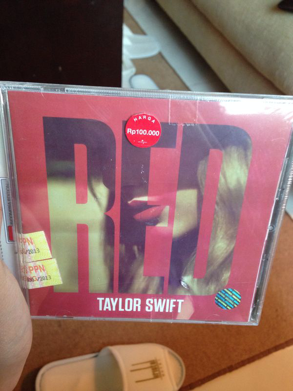 DIJUAL CEPAT CD TAYLOR SWIFT &quot;RED&quot;