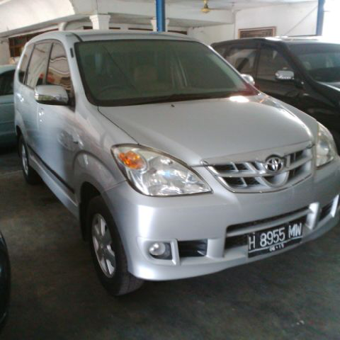 jual avanza 2009 silver plat H muraah