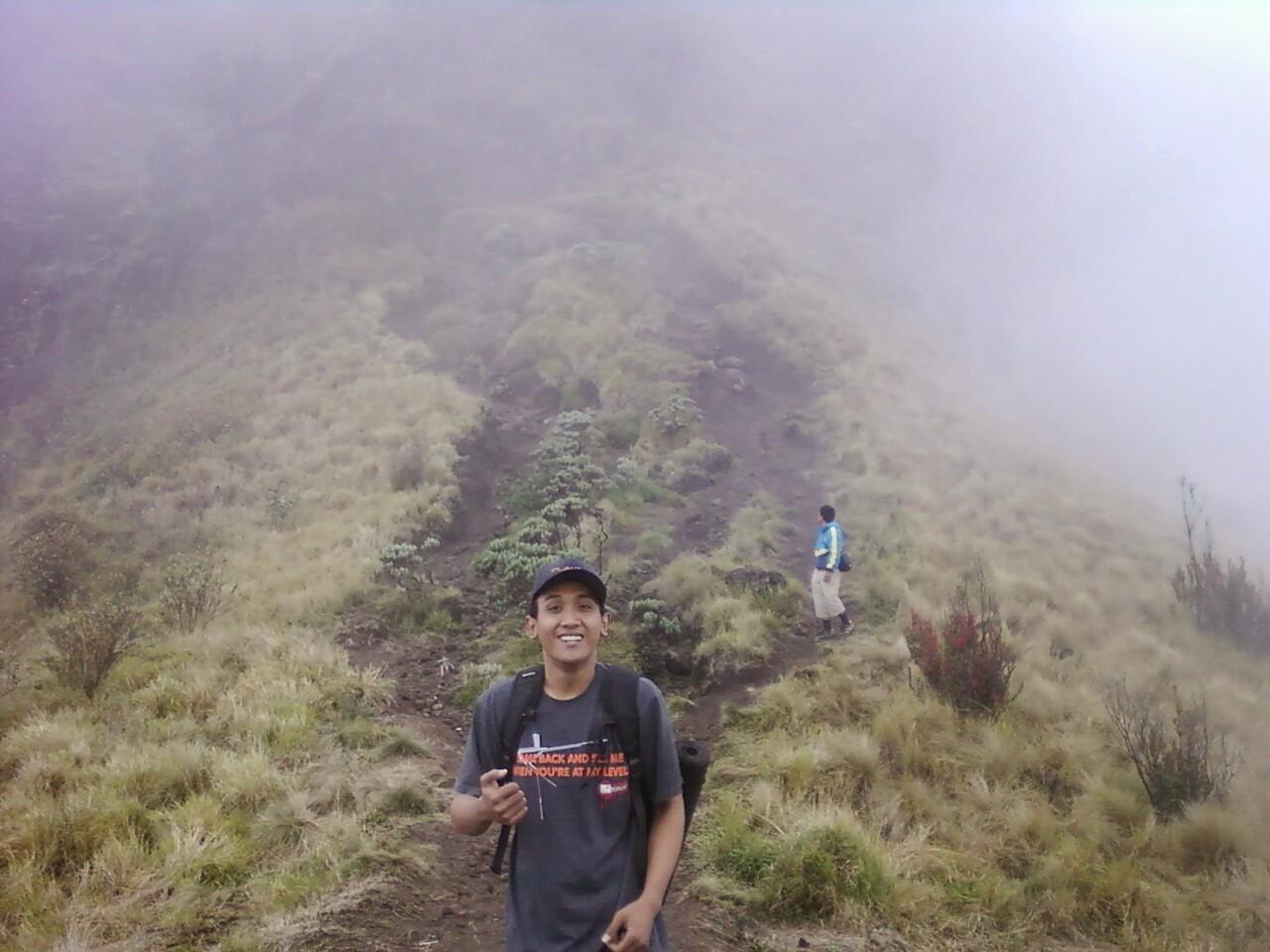 Guyuran Hujan di Gunung Merbabu