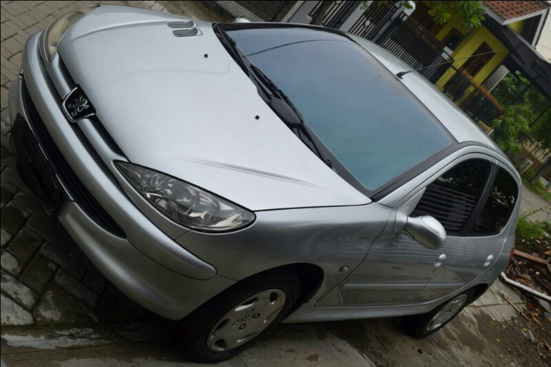 Peugeot 206 AT 2003