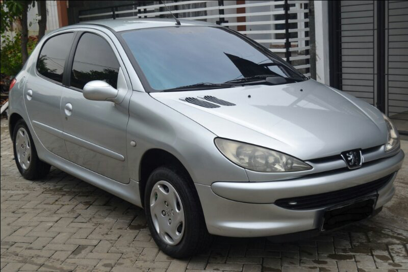 Peugeot 206 AT 2003