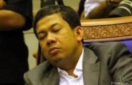 (SINTING...!) Ratusan Orang di Rembang Blokir Jalur Pantura