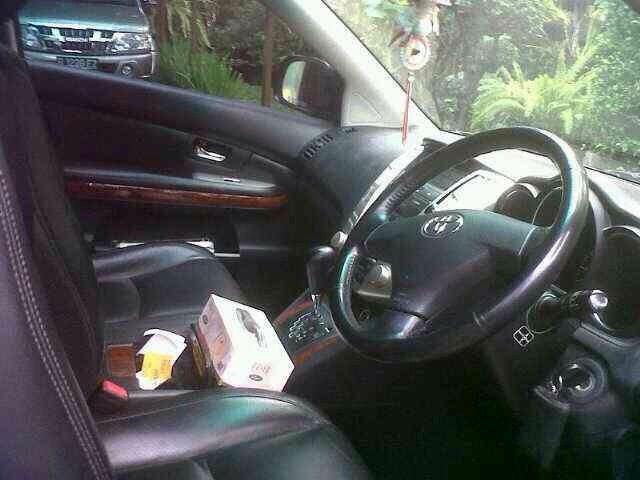 WTS Toyota Harier Black th2007,good condition,murah