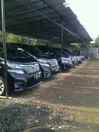 jasa menyewakan mobil+supir pengalaman harga murah